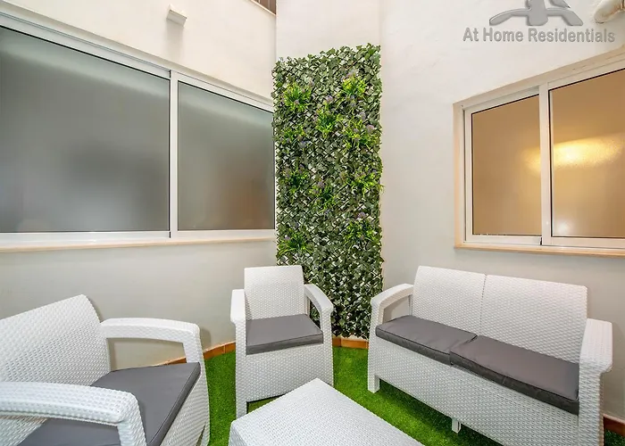 At Residentials * トレビエハ